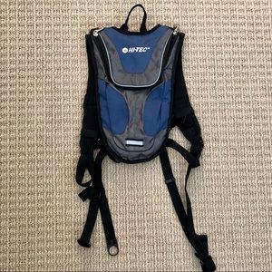 24 HR SALE 🤩🤗HI TECH 2 L day pack